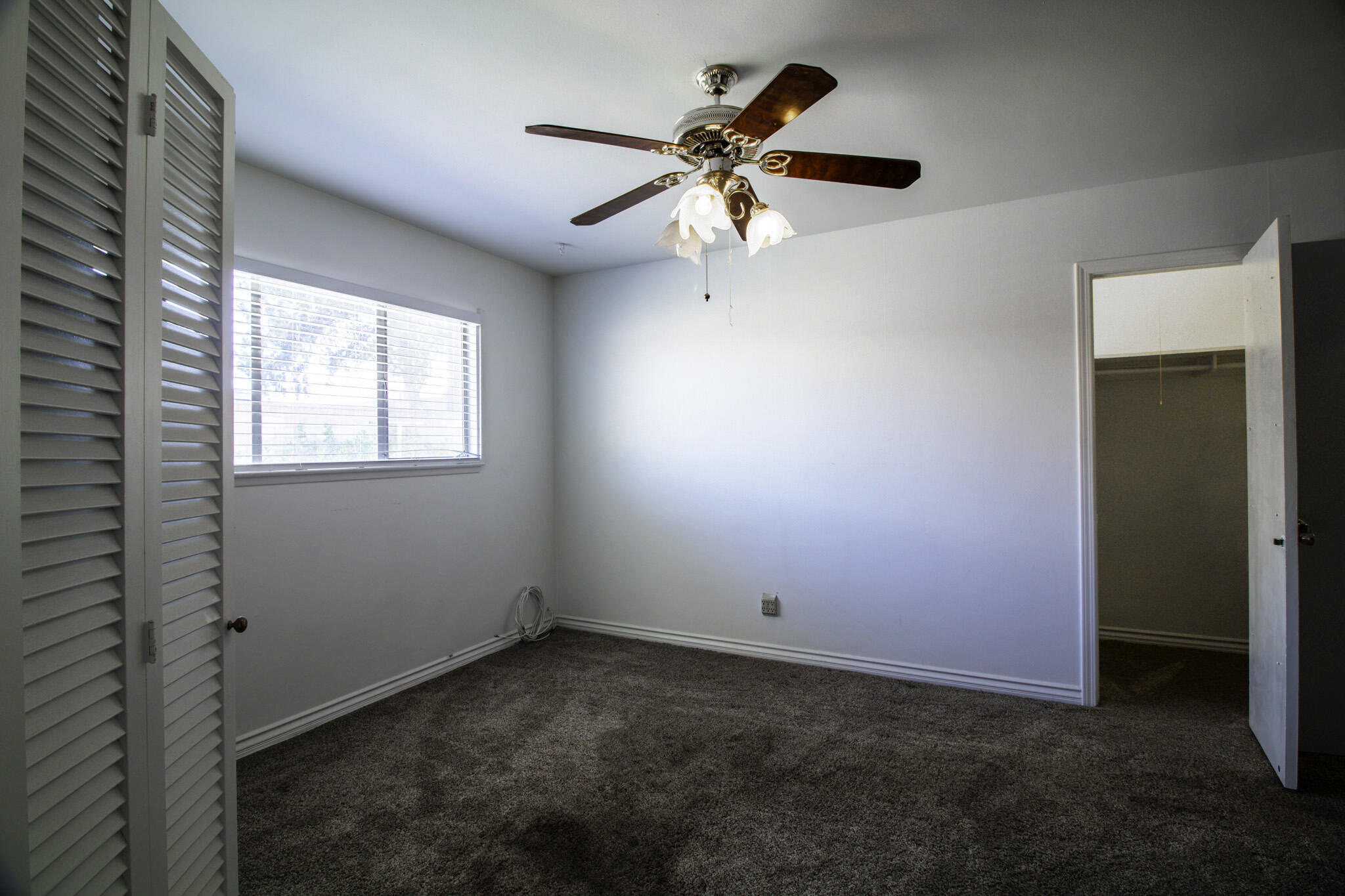 43744 Gadsden Avenue Lancaster, CA 93534 - Photo 5 of 29 den_1 vers A