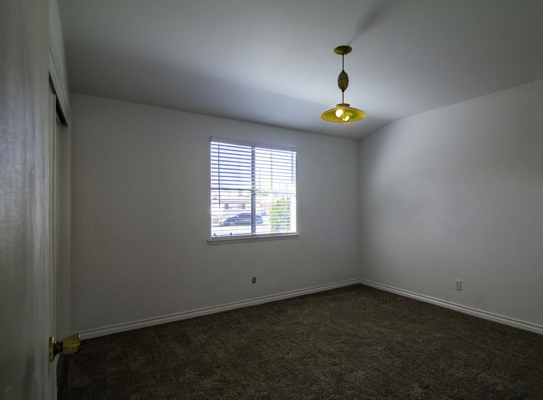 43744 Gadsden Avenue Lancaster, CA 93534 - Photo 7 of 29 front bedroom_1 vers A