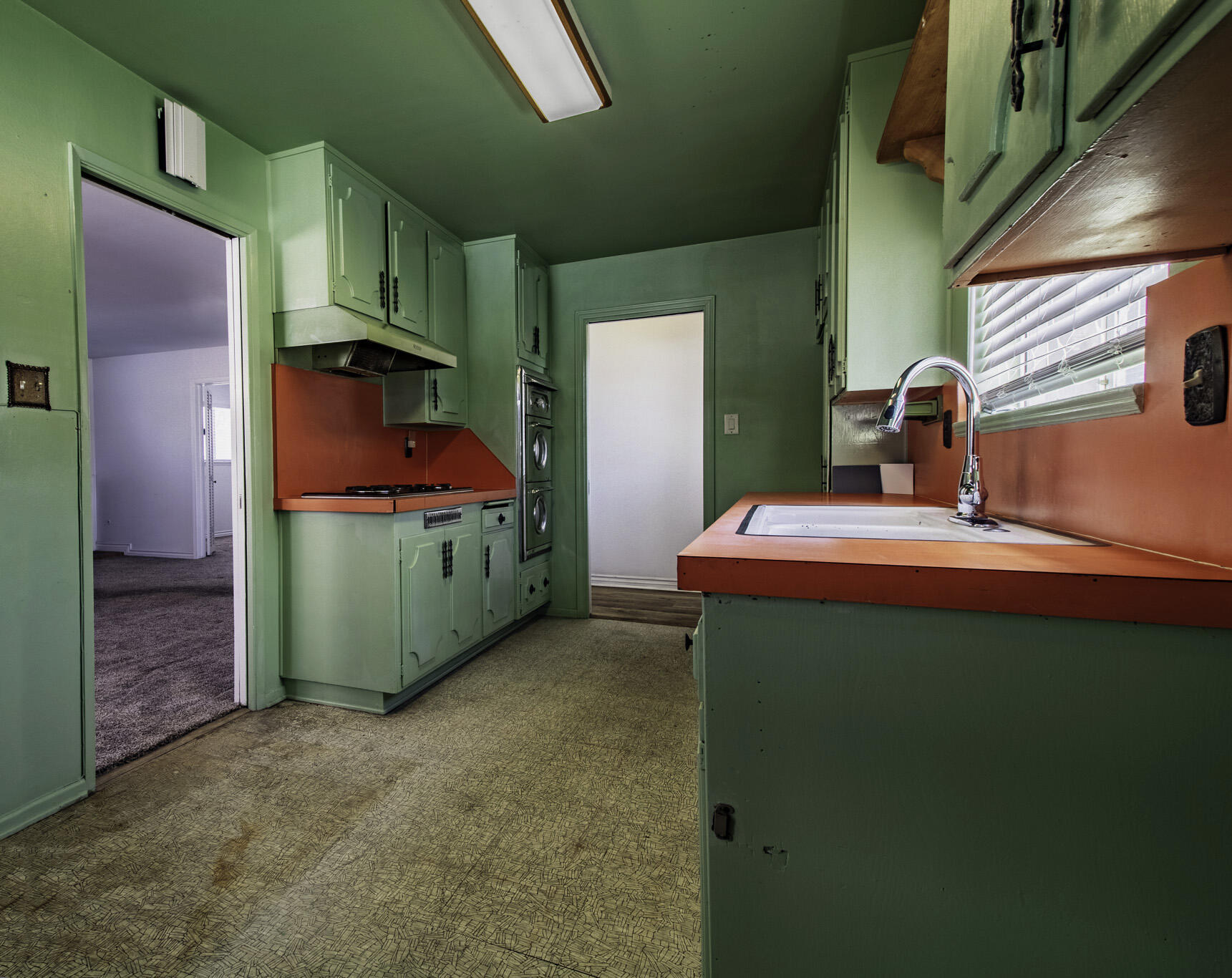 43744 Gadsden Avenue Lancaster, CA 93534 - Photo 10 of 29 kitchen_2 vers A