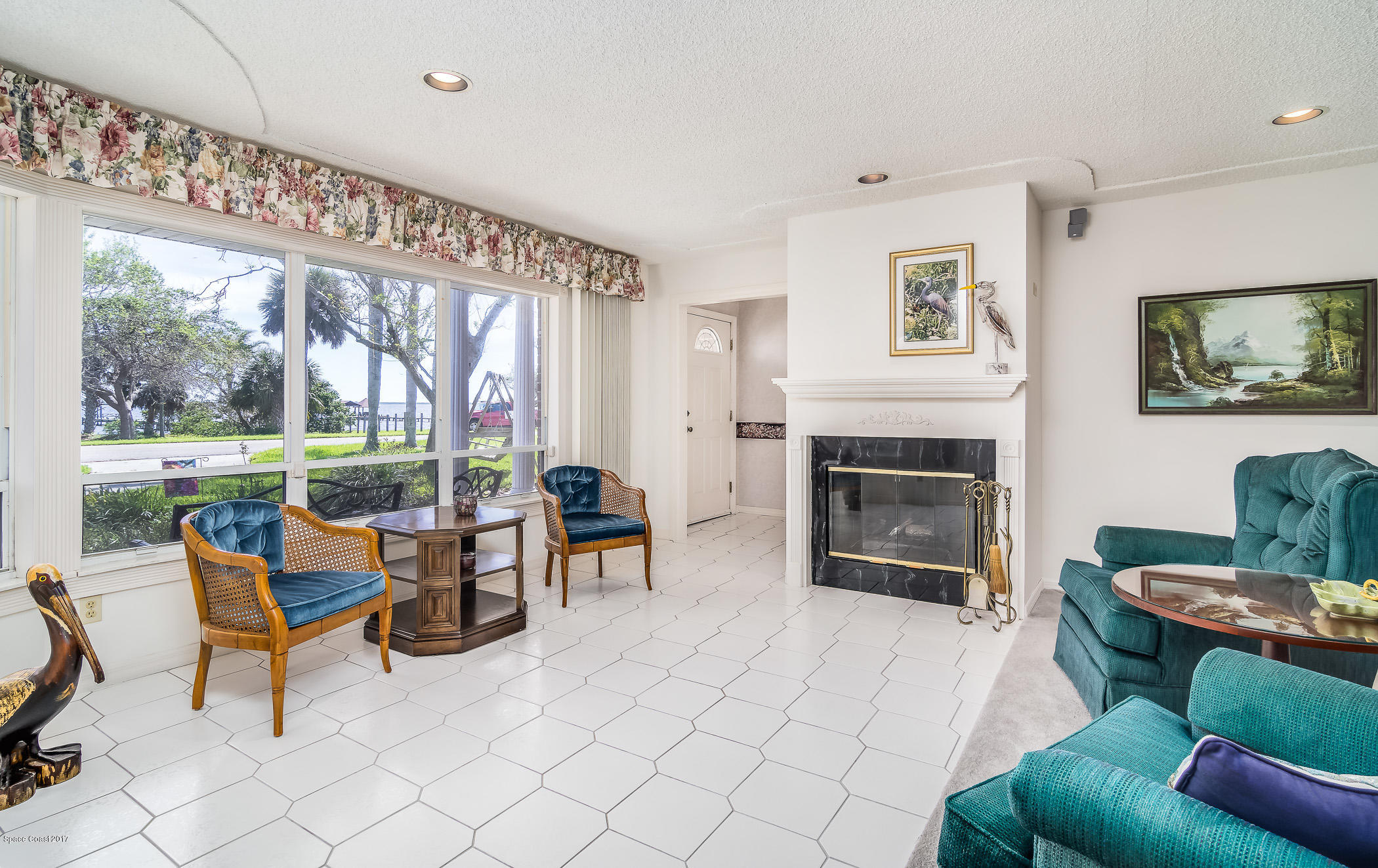 2660 Rocky Point Road Malabar, FL 32950 - Photo 12 of 71 Formal Living w/River View