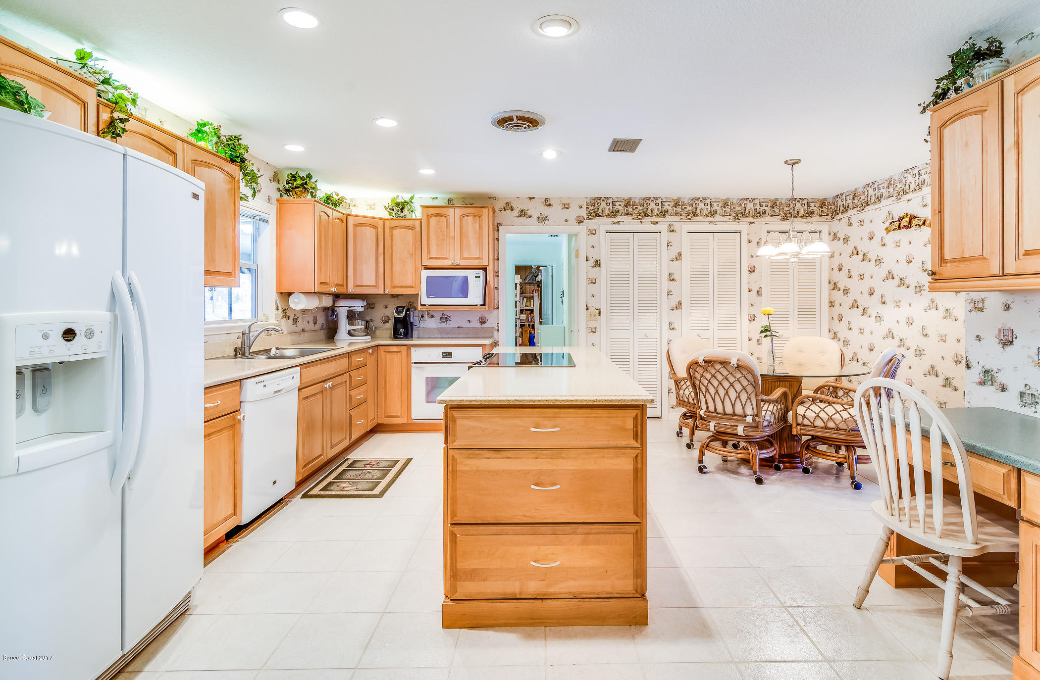 2660 Rocky Point Road Malabar, FL 32950 - Photo 16 of 71 Kitchen