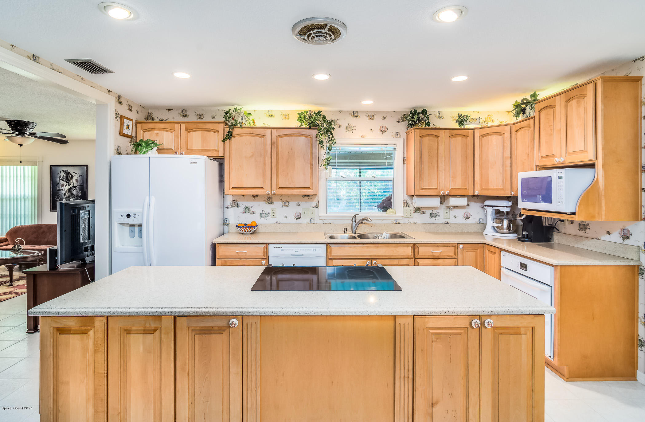2660 Rocky Point Road Malabar, FL 32950 - Photo 17 of 71 Kitchen