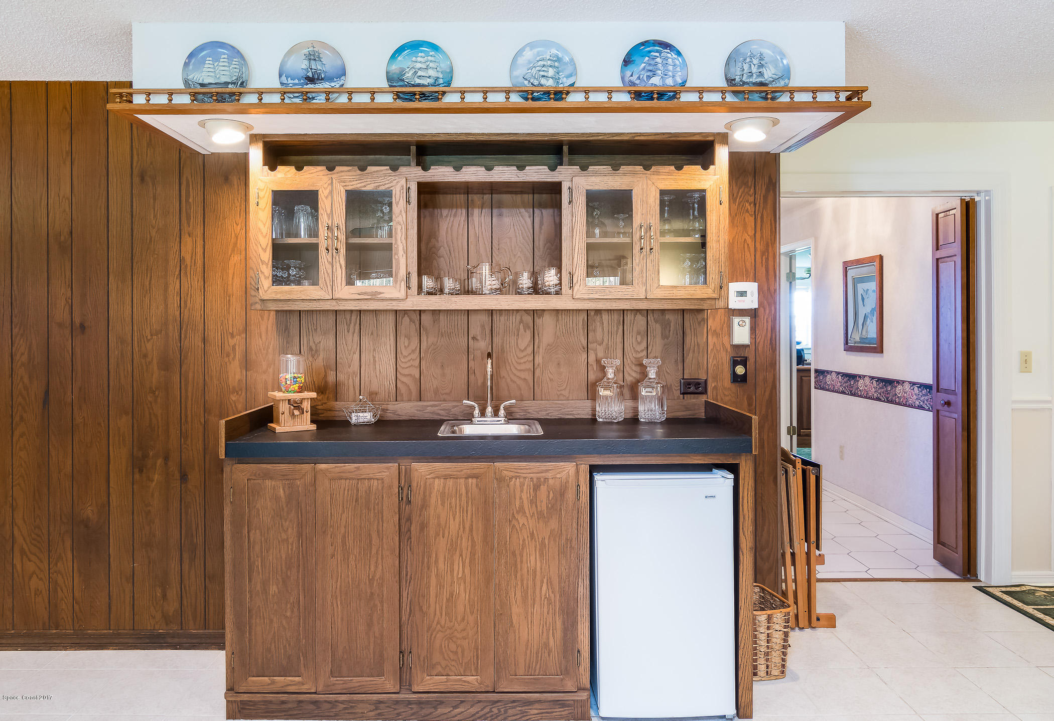 2660 Rocky Point Road Malabar, FL 32950 - Photo 22 of 71 Custom Wet Bar in Family Room