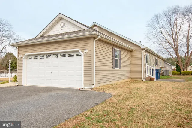 a view of a house with a outdoor space