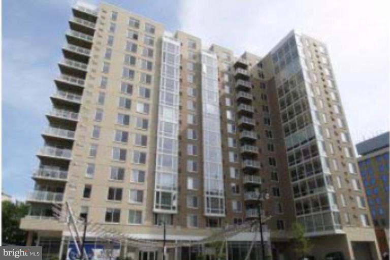 930 Wayne Avenue, Unit 803 Silver Spring, MD 20910 - Photo 15 of 18 Exterior (Main)