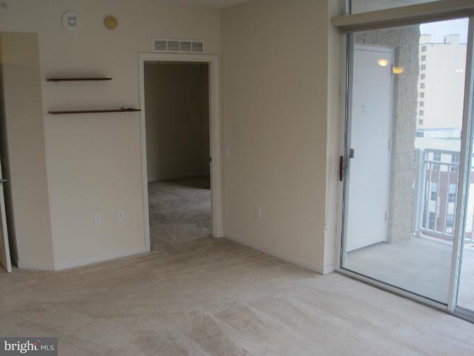 930 Wayne Avenue, Unit 803 Silver Spring, MD 20910 - Photo 9 of 18 Family Room