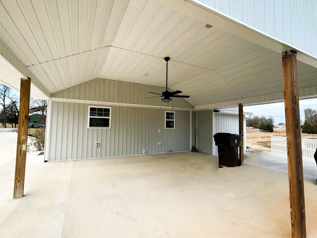 $299,900 | 5055 New Highway 68, Madisonville, TN 37354