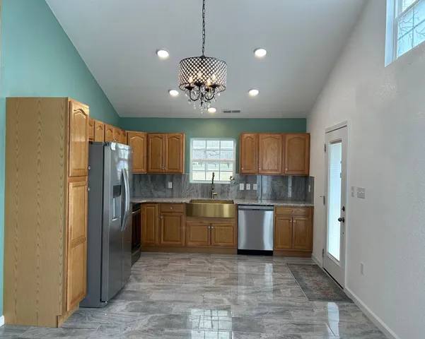 $299,900 | 5055 New Highway 68, Madisonville, TN 37354