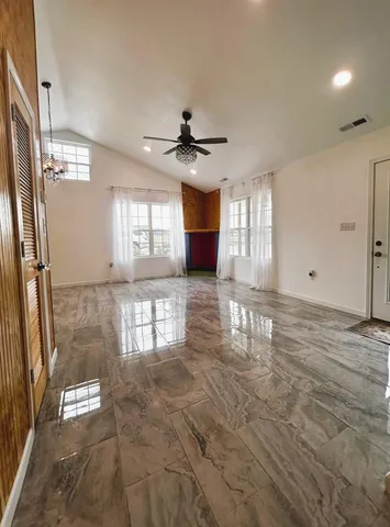 $299,900 | 5055 New Highway 68, Madisonville, TN 37354