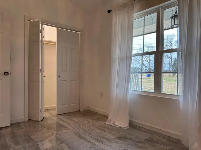 $299,900 | 5055 New Highway 68, Madisonville, TN 37354