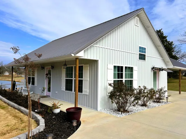 $299,900 | 5055 New Highway 68, Madisonville, TN 37354