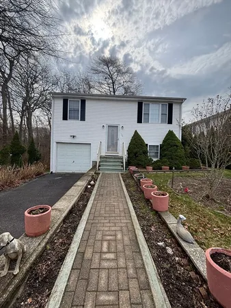 $350,000 | 107 Apple Creek Lane, Fall River, MA 02720