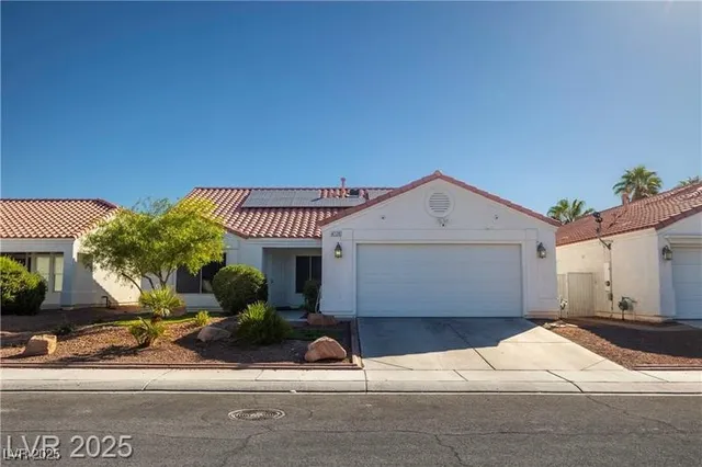 $2,450 | 4720 Painted Hills Street, North Las Vegas, NV 89031