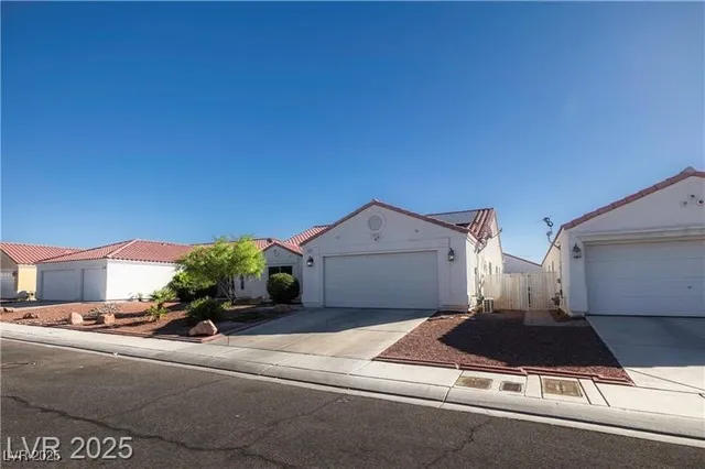 $2,450 | 4720 Painted Hills Street, North Las Vegas, NV 89031