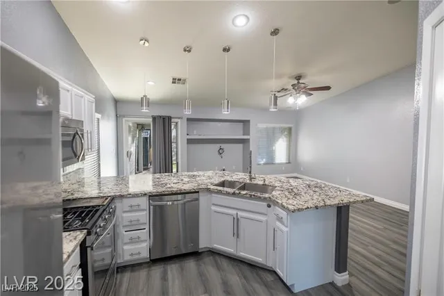 $2,450 | 4720 Painted Hills Street, North Las Vegas, NV 89031