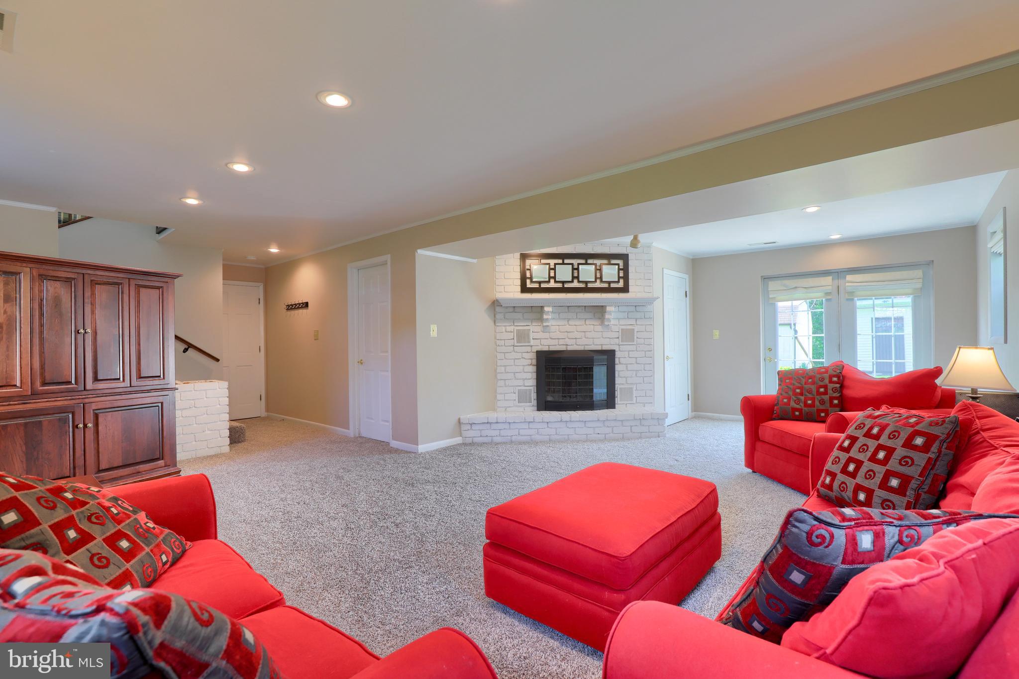1720 Topaz Road York, PA 17408 - Photo 11 of 32 Gallery Image 11