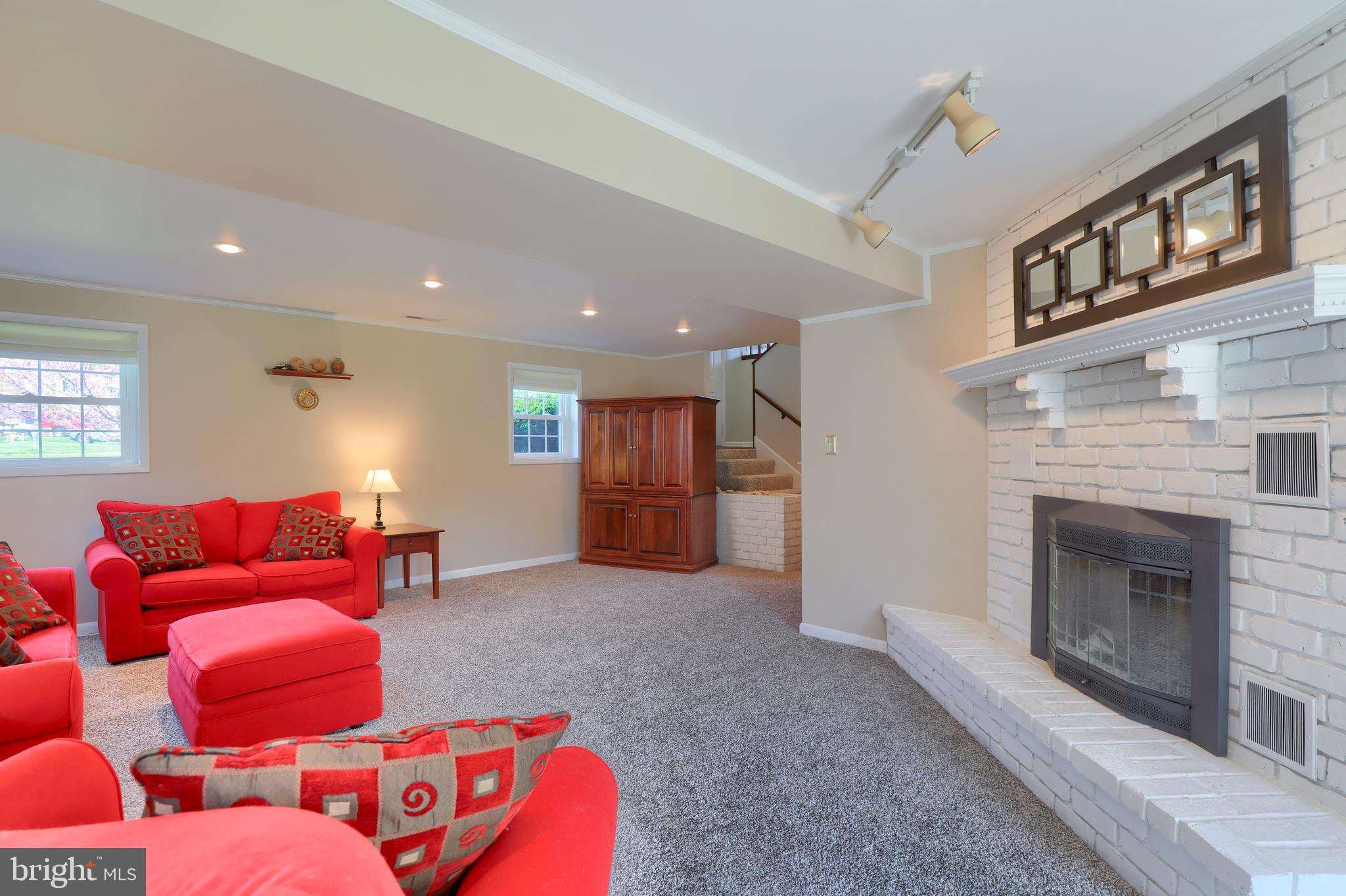 1720 Topaz Road York, PA 17408 - Photo 12 of 32 Gallery Image 12