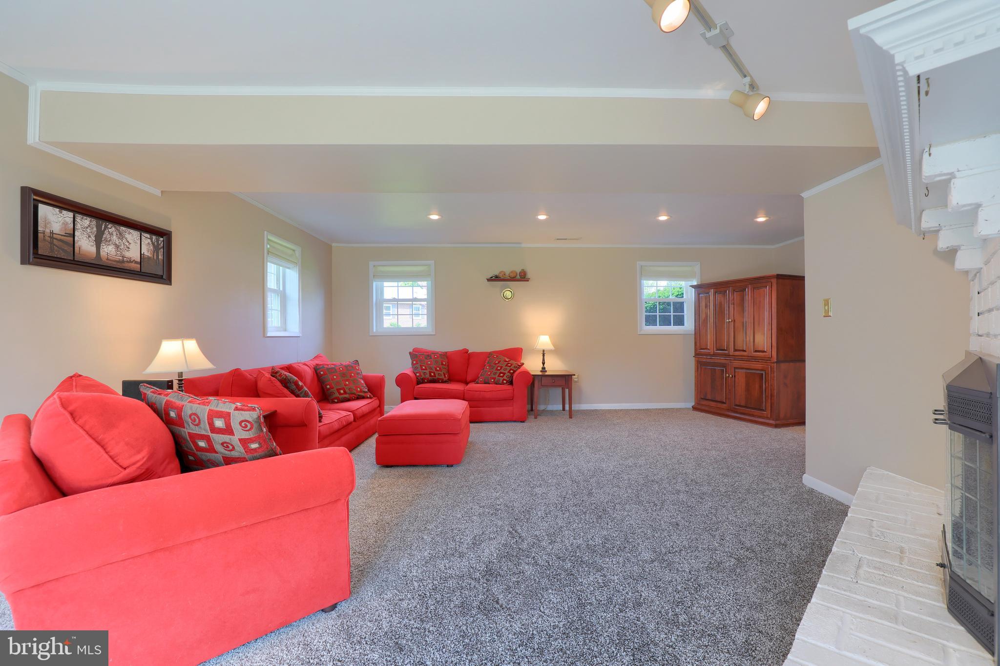 1720 Topaz Road York, PA 17408 - Photo 13 of 32 Gallery Image 13