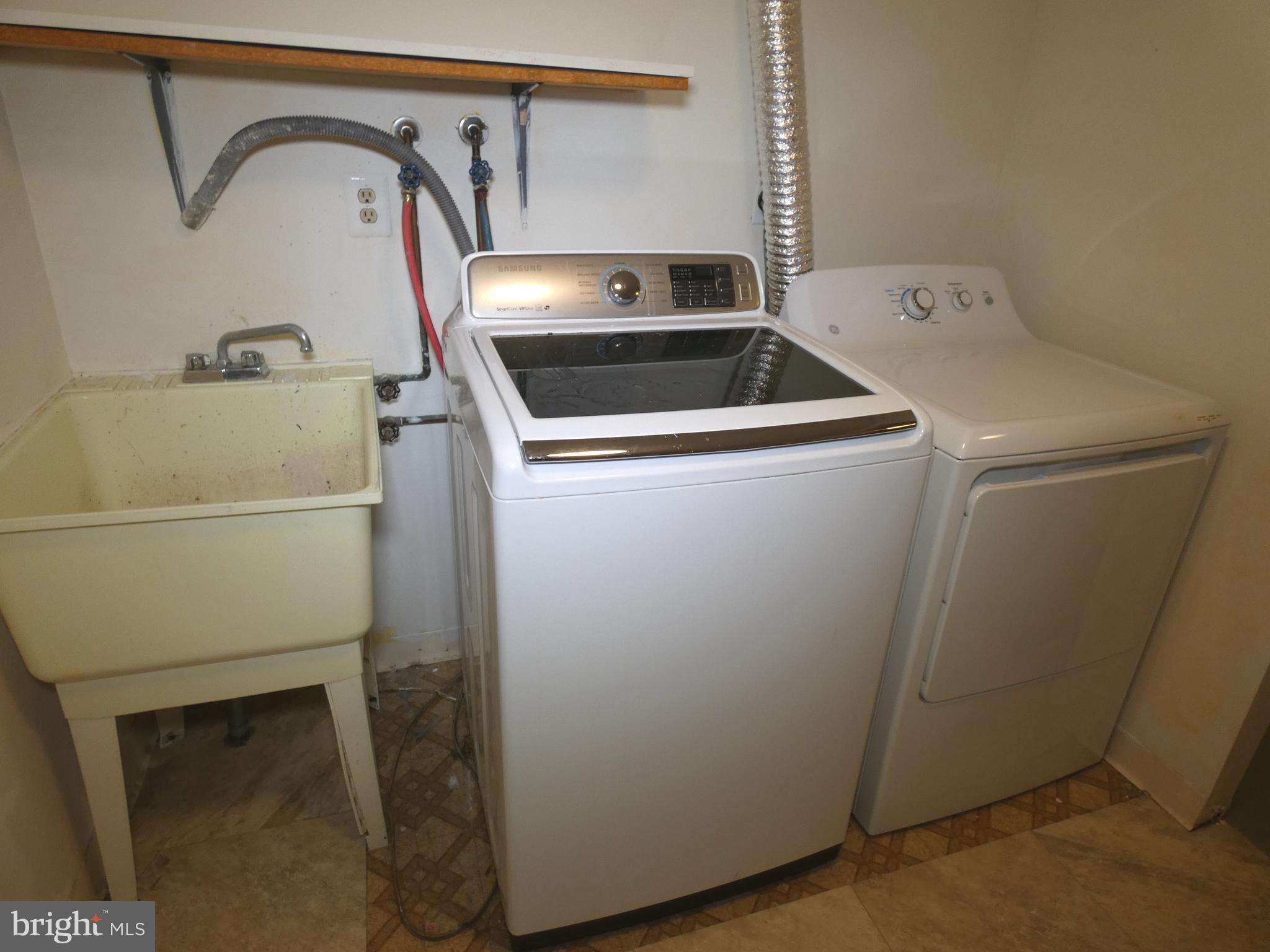 3347 Red Lion Road Philadelphia, PA 19114 - Photo 25 of 37 Utility room/W&D