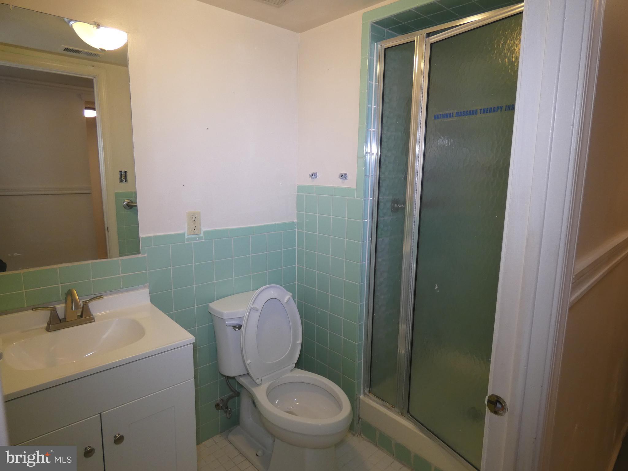 3347 Red Lion Road Philadelphia, PA 19114 - Photo 26 of 37 Lower Level Bathroom