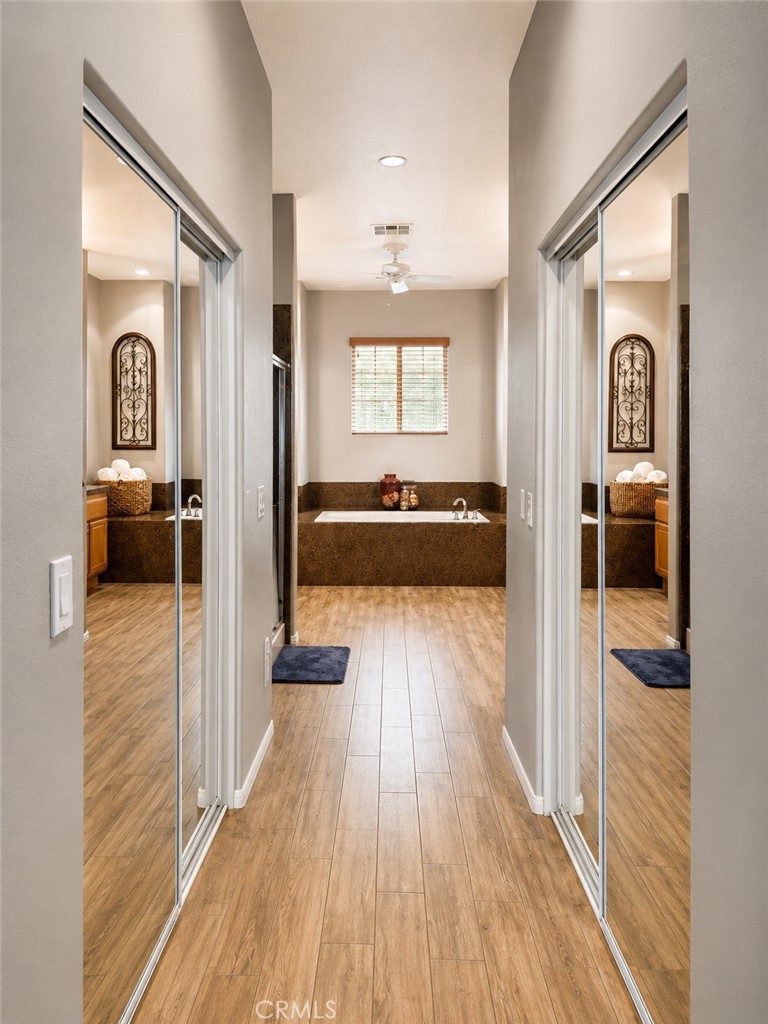 23841 Piedras Road Perris, CA 92570 - Photo 35 of 70 hallway to master bedrooom bathrooms
