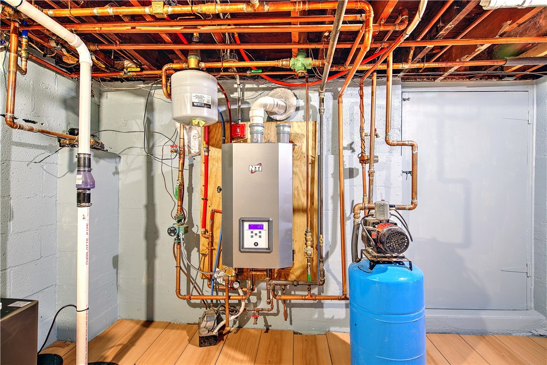 61 Mulberry Road Bristol, RI 02809 - Photo 27 of 41 Utility area