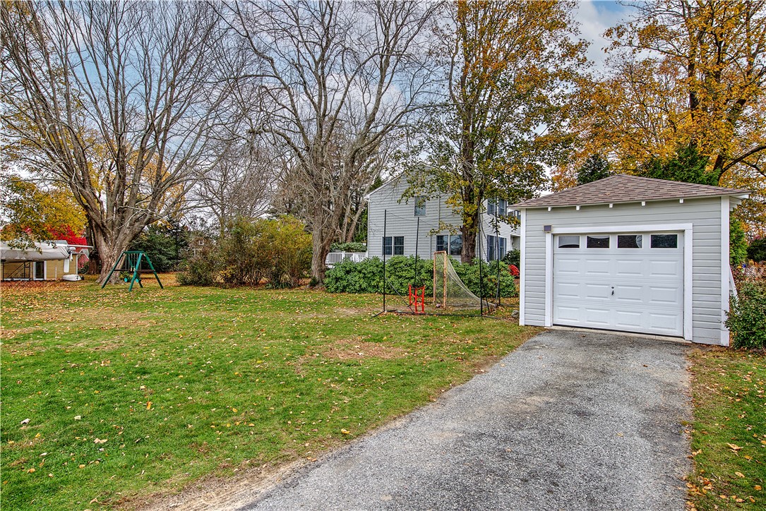 61 Mulberry Road Bristol, RI 02809 - Photo 33 of 41