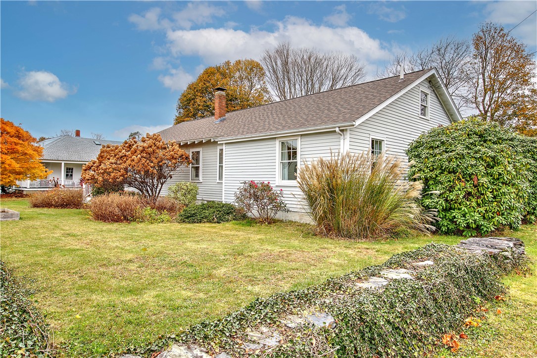 61 Mulberry Road Bristol, RI 02809 - Photo 34 of 41