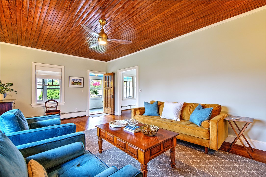 61 Mulberry Road Bristol, RI 02809 - Photo 8 of 41