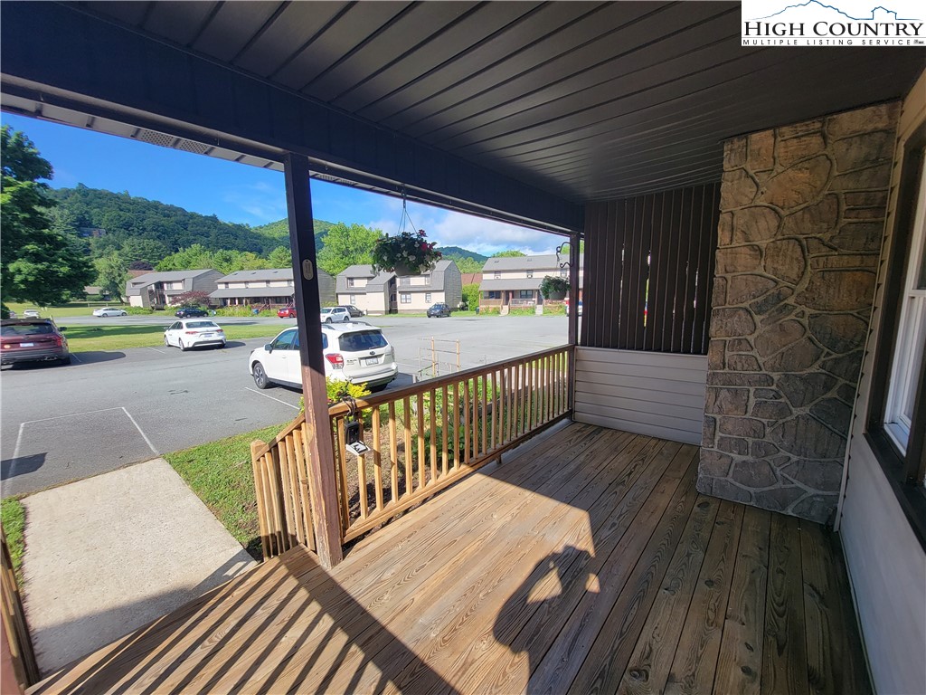 196 Adams Lane, Unit 8D Boone, NC 28607 - Photo 5 of 24 Gallery Image 5
