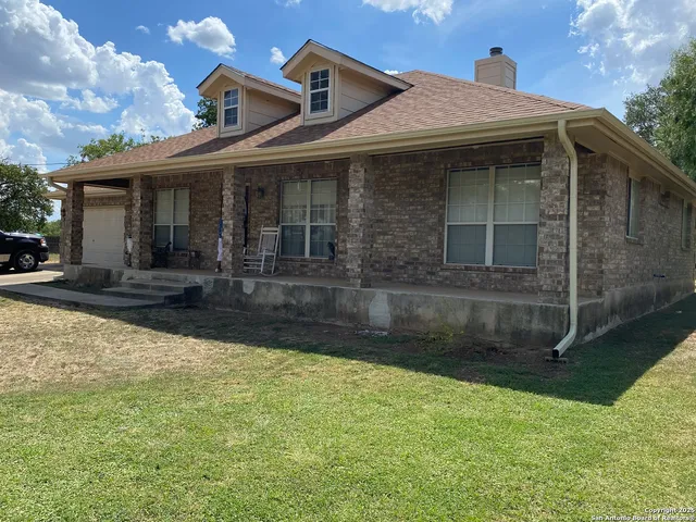 $535,000 | 220 South Wind Drive, Lytle, TX 78052