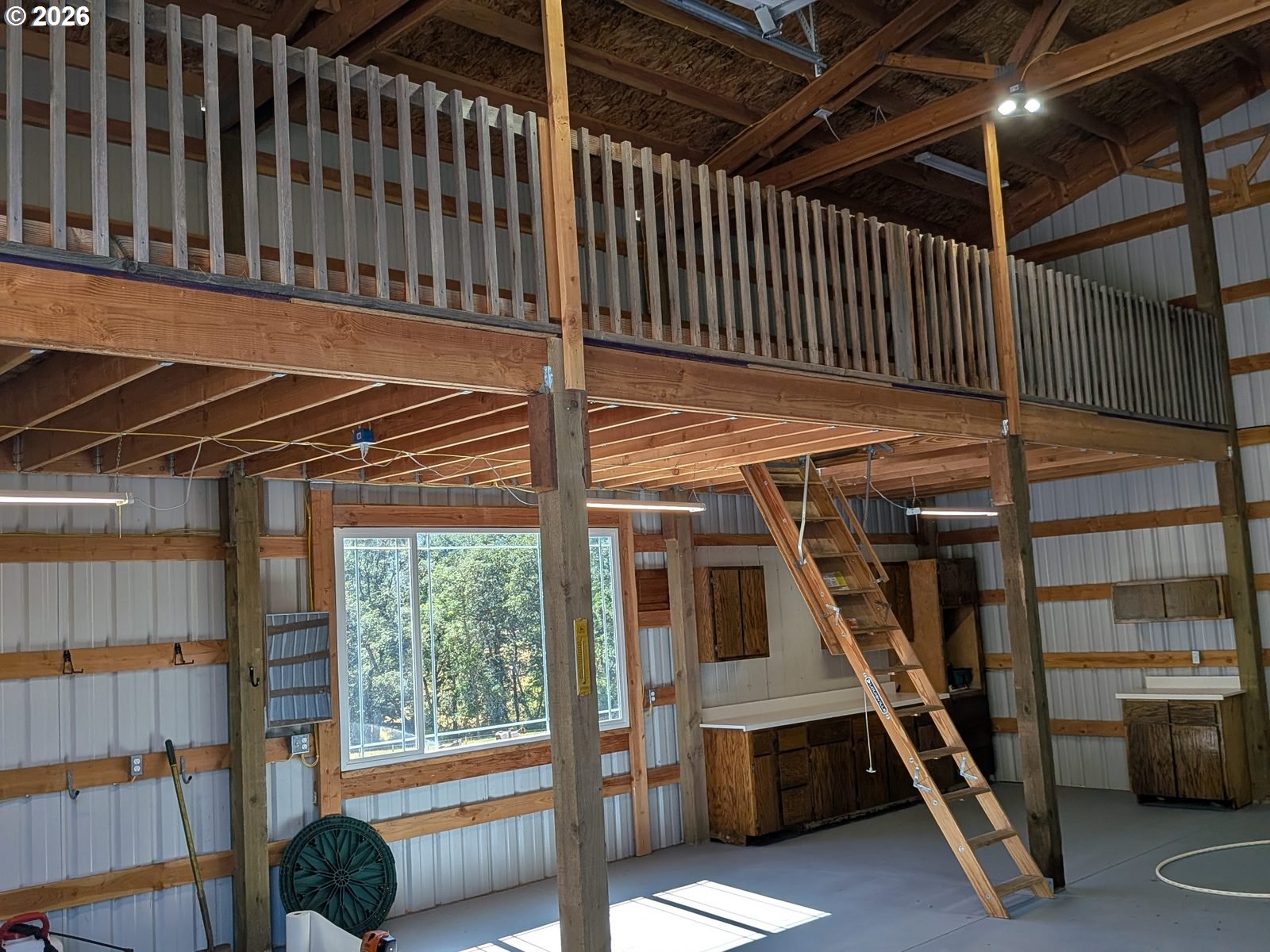 9450 Bullock Road Oakland, OR 97462 - Photo 4 of 18 Gallery Image 4