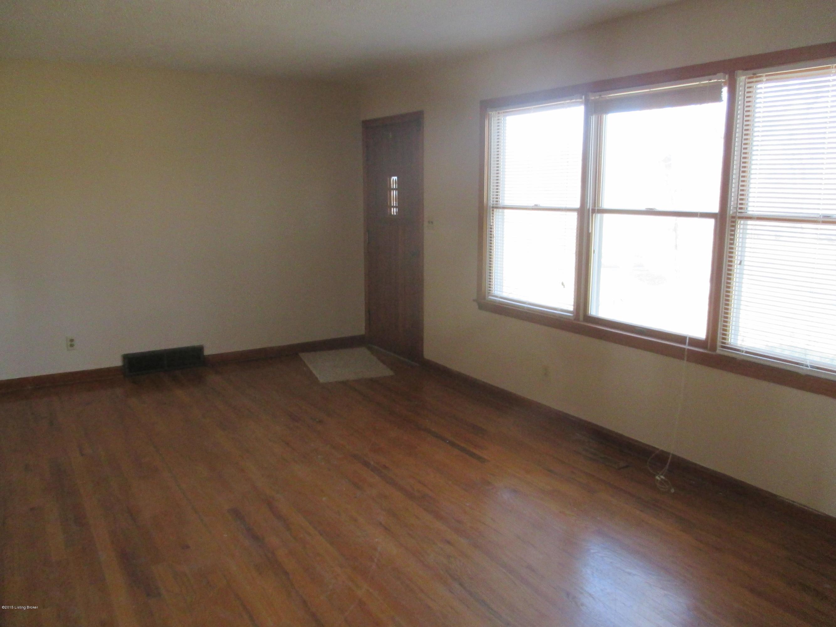 2529 South Wilson Road Radcliff, KY 40160 - Photo 14 of 37 047