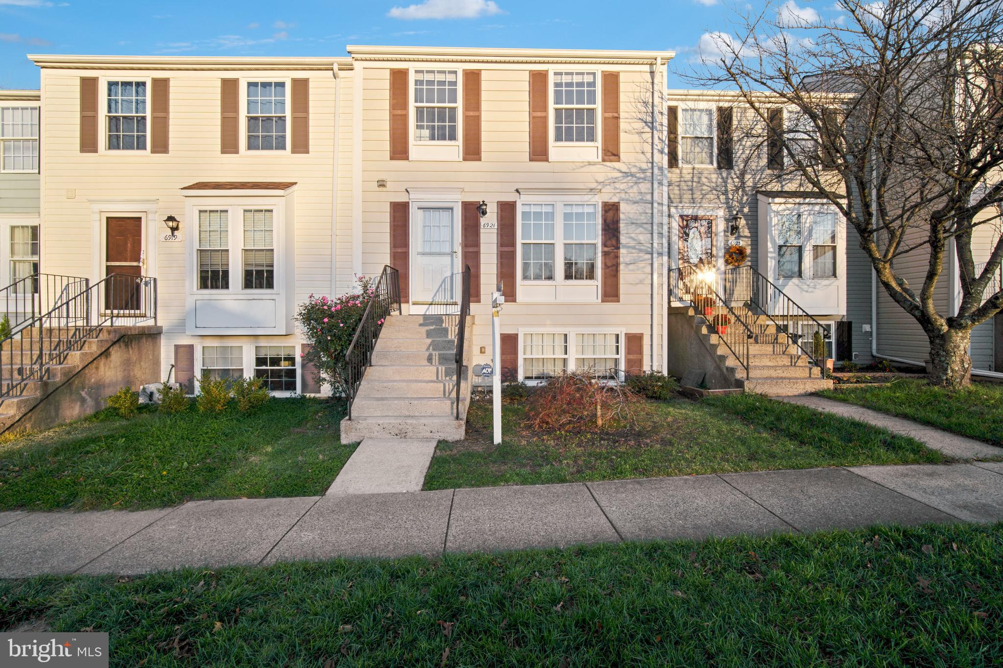 6921 Villa-Del-Rey Court Springfield, VA 22150 - Photo 1 of 28 Welcome to 6921 Villa Del Rey Court!