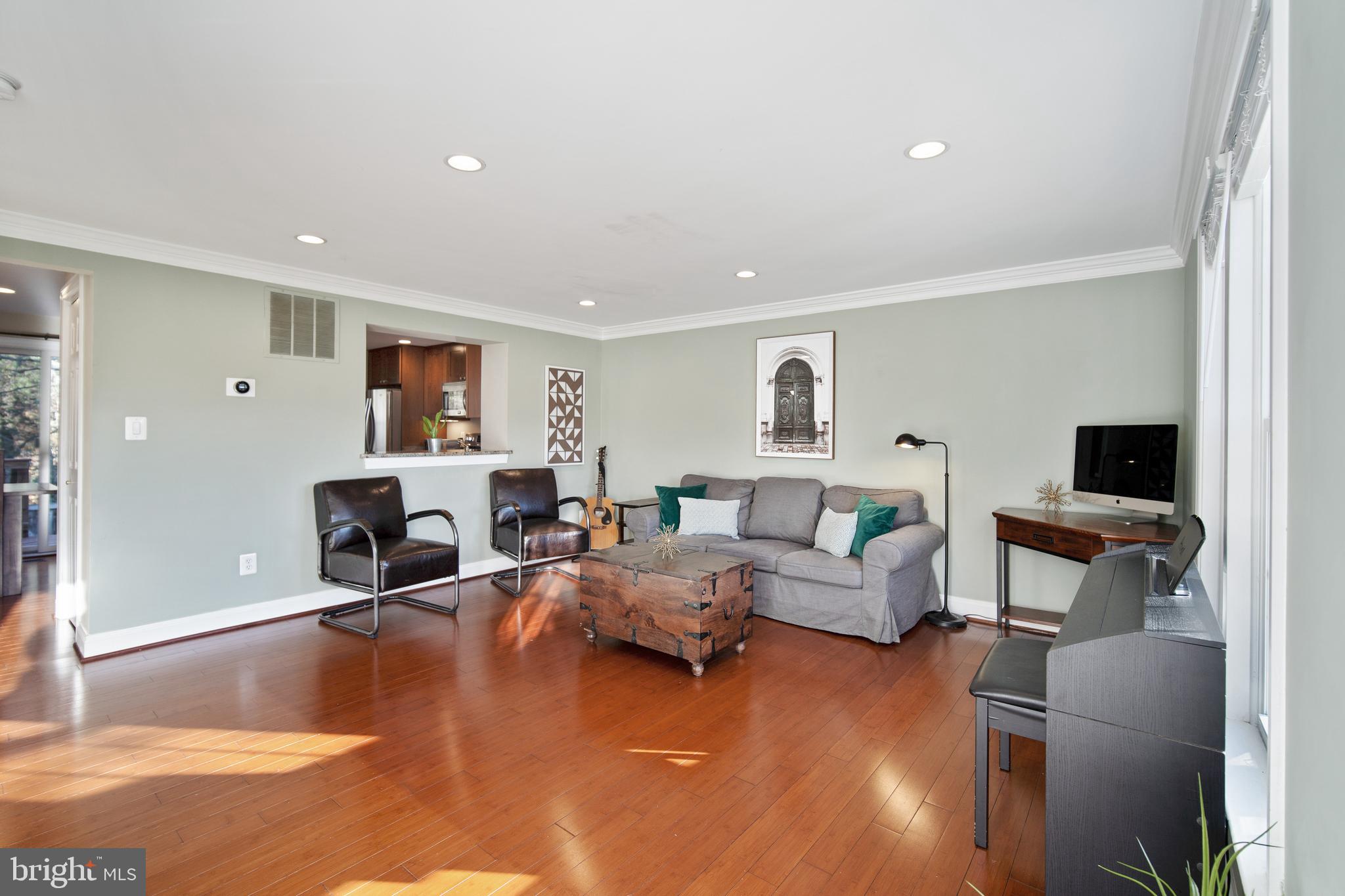 6921 Villa-Del-Rey Court Springfield, VA 22150 - Photo 10 of 28 Living Room With Hardwood Floors.