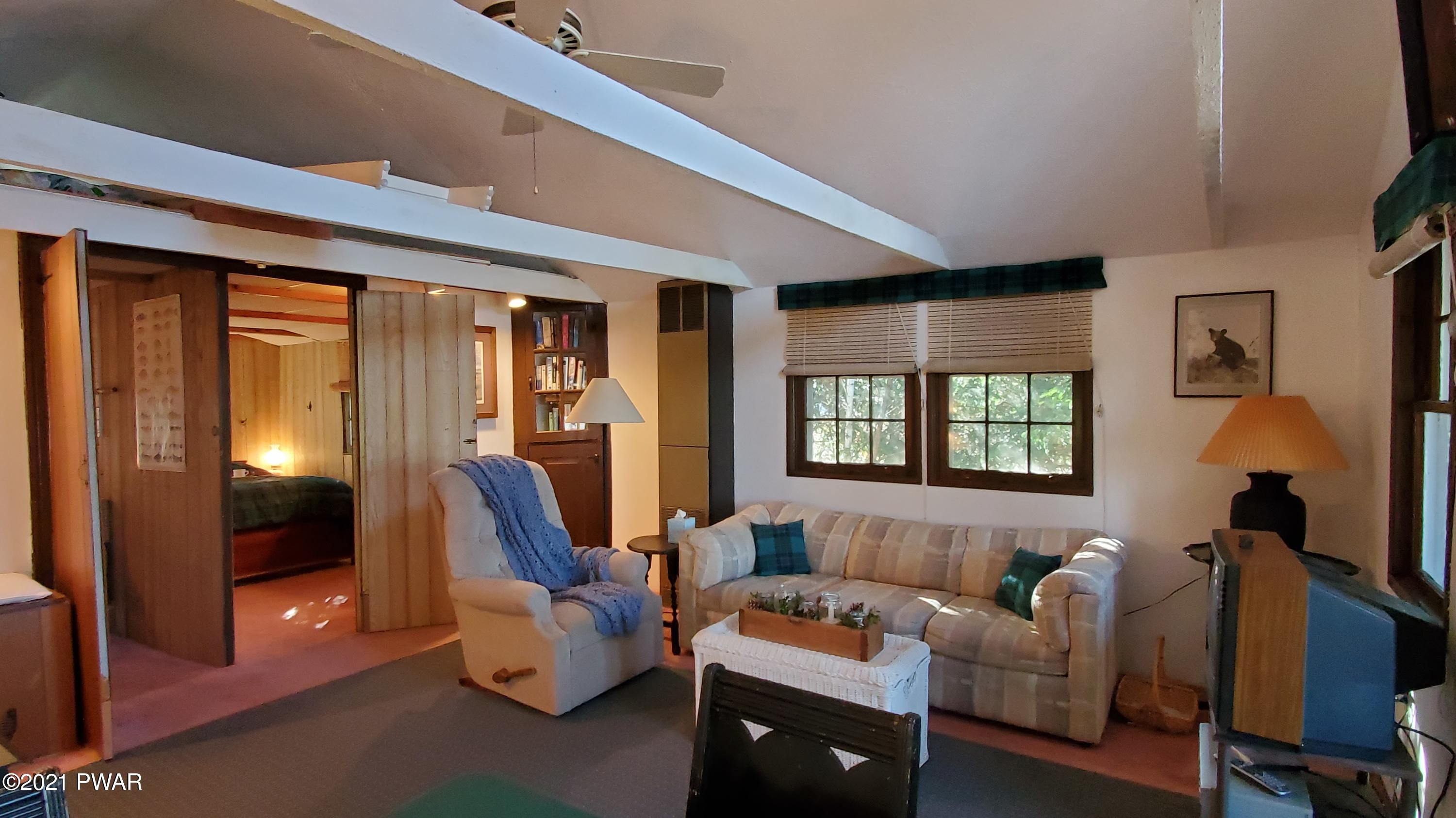 143 Pecks Pond Road Dingmans Ferry, PA 18328 - Photo 13 of 34