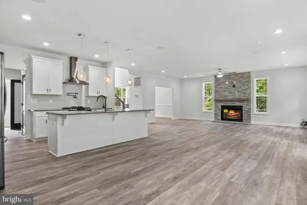 $569,000 | 14875 Buckingham Court, Issue, MD 20645