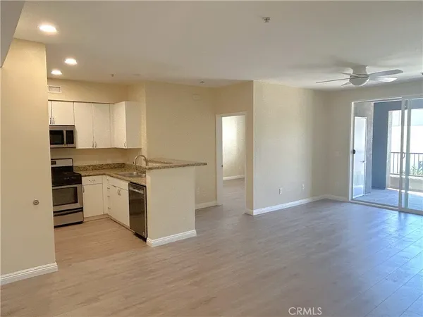 $3,150 | 1801 East Katella Avenue, Anaheim, CA 92805