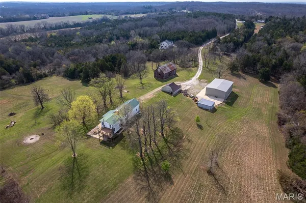 $925,000 | 853 Twisted Cedar Drive, Beaufort, MO 63013