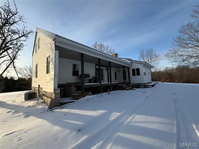 $925,000 | 853 Twisted Cedar Drive, Beaufort, MO 63013