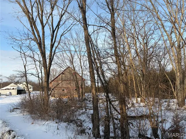 $925,000 | 853 Twisted Cedar Drive, Beaufort, MO 63013