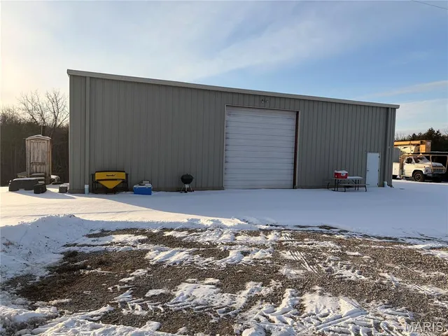 $925,000 | 853 Twisted Cedar Drive, Beaufort, MO 63013