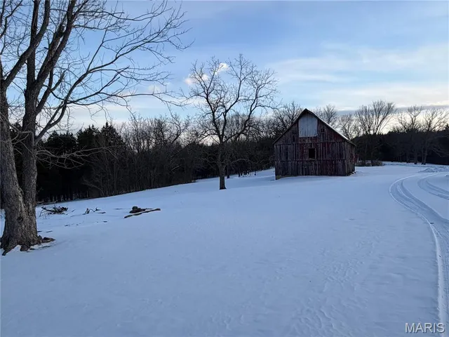 $925,000 | 853 Twisted Cedar Drive, Beaufort, MO 63013