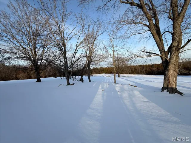 $925,000 | 853 Twisted Cedar Drive, Beaufort, MO 63013