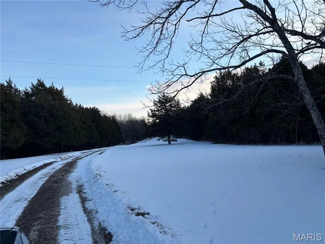 $925,000 | 853 Twisted Cedar Drive, Beaufort, MO 63013