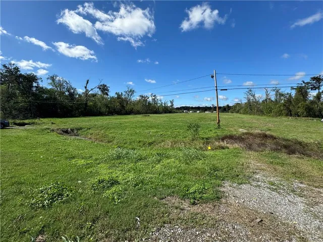 $350,000 | 16630 Highway 90, Des Allemands, LA 70030