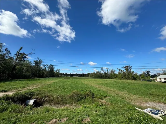 $350,000 | 16630 Highway 90, Des Allemands, LA 70030