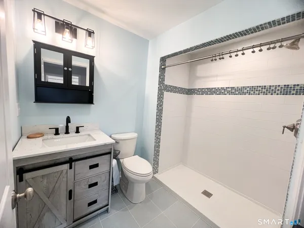 $3,500 | 1088 East Broadway, Milford, CT 06460