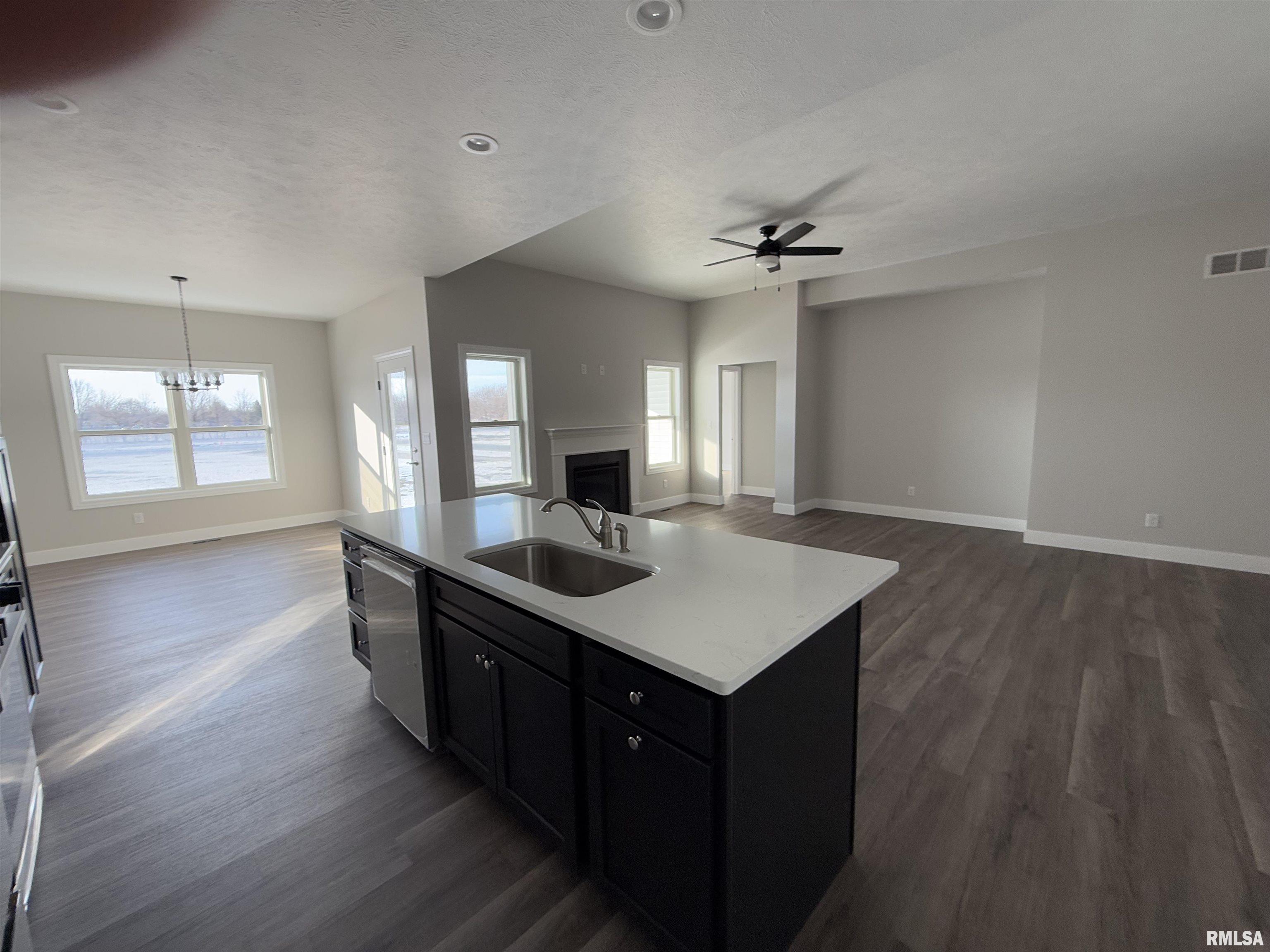 1603 Blenheim Drive Springfield, IL 62711 - Photo 11 of 21