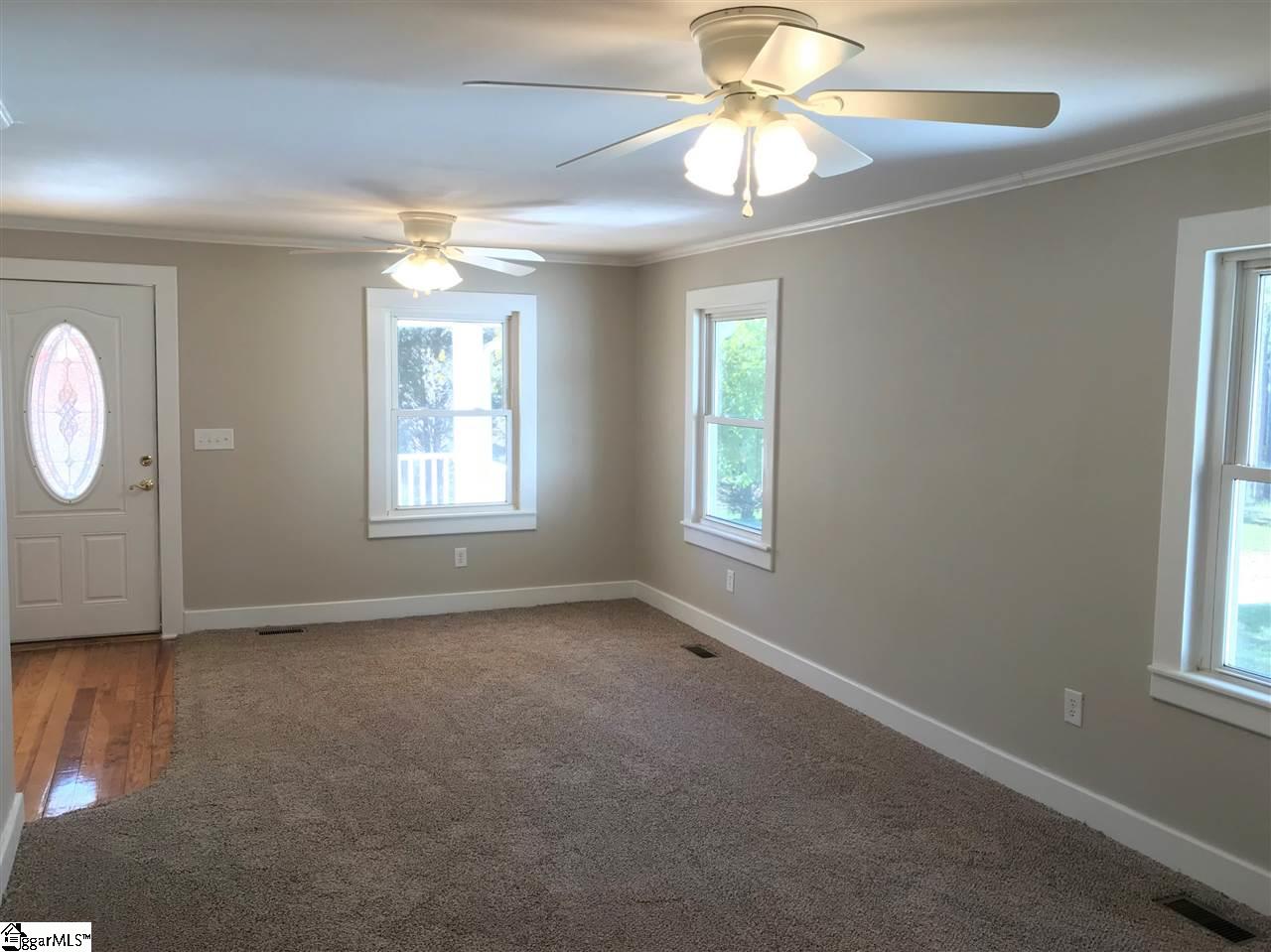 365 State Rd S-39-122 Pickens, SC 29671 - Photo 14 of 34